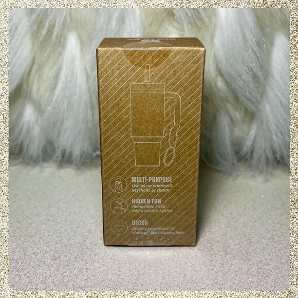 ✨ NWT/NIB Stanley The Quencher H2.0 Mini Tumbler Keychain/Ornament Celadon - Picture 6 of 6
